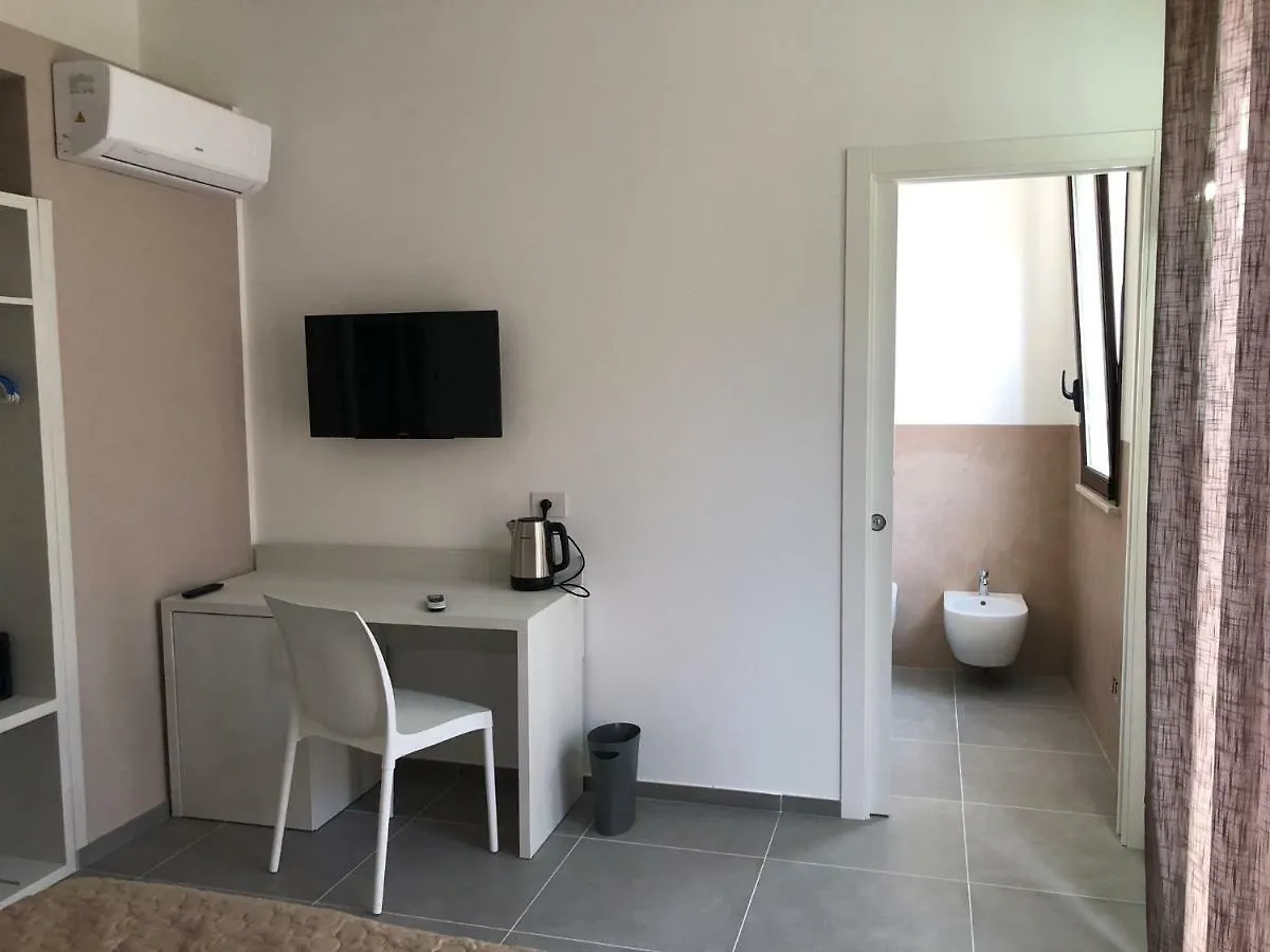 White Asses Rooms Кастелламмаре-дель-Голфо
